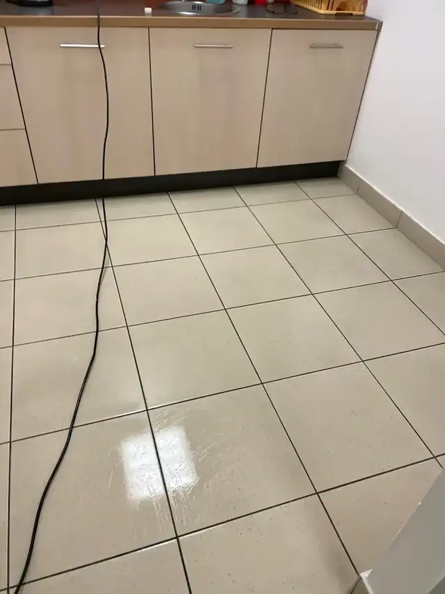 Płytki po czyszczeniu maszynowym